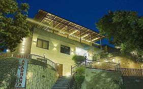 Hotel Aradhana In Mount Abu